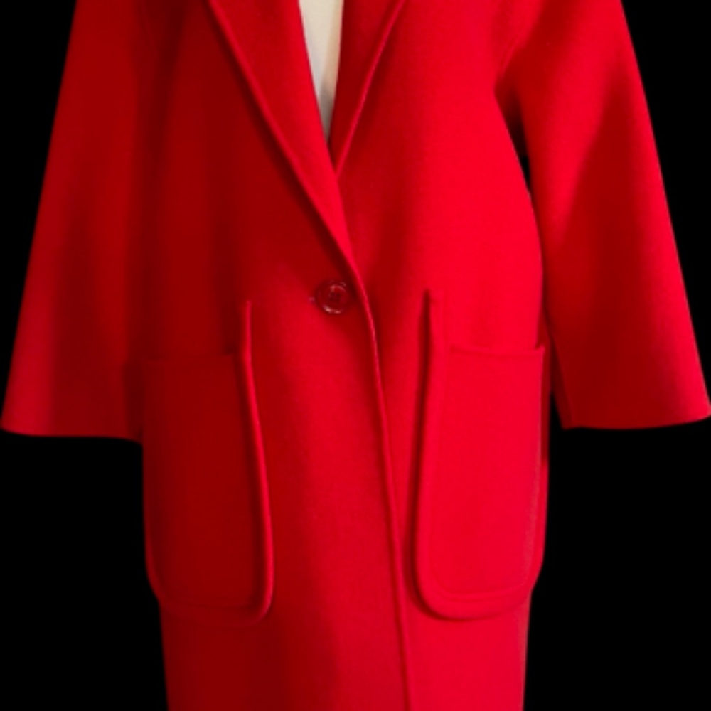 Stylish Red Coat - Picture 5 of 10